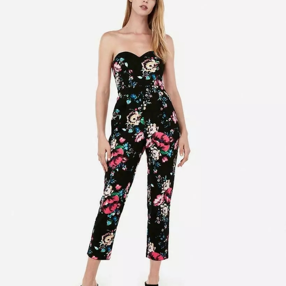 EXPRESS Size 2 Sweetheart neckline halter jumpsuit gold zip floral